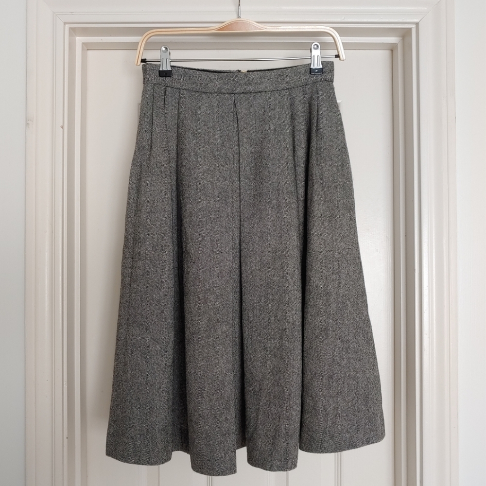 NWT Banana Republic Tweed Midi Skirt / Size 0